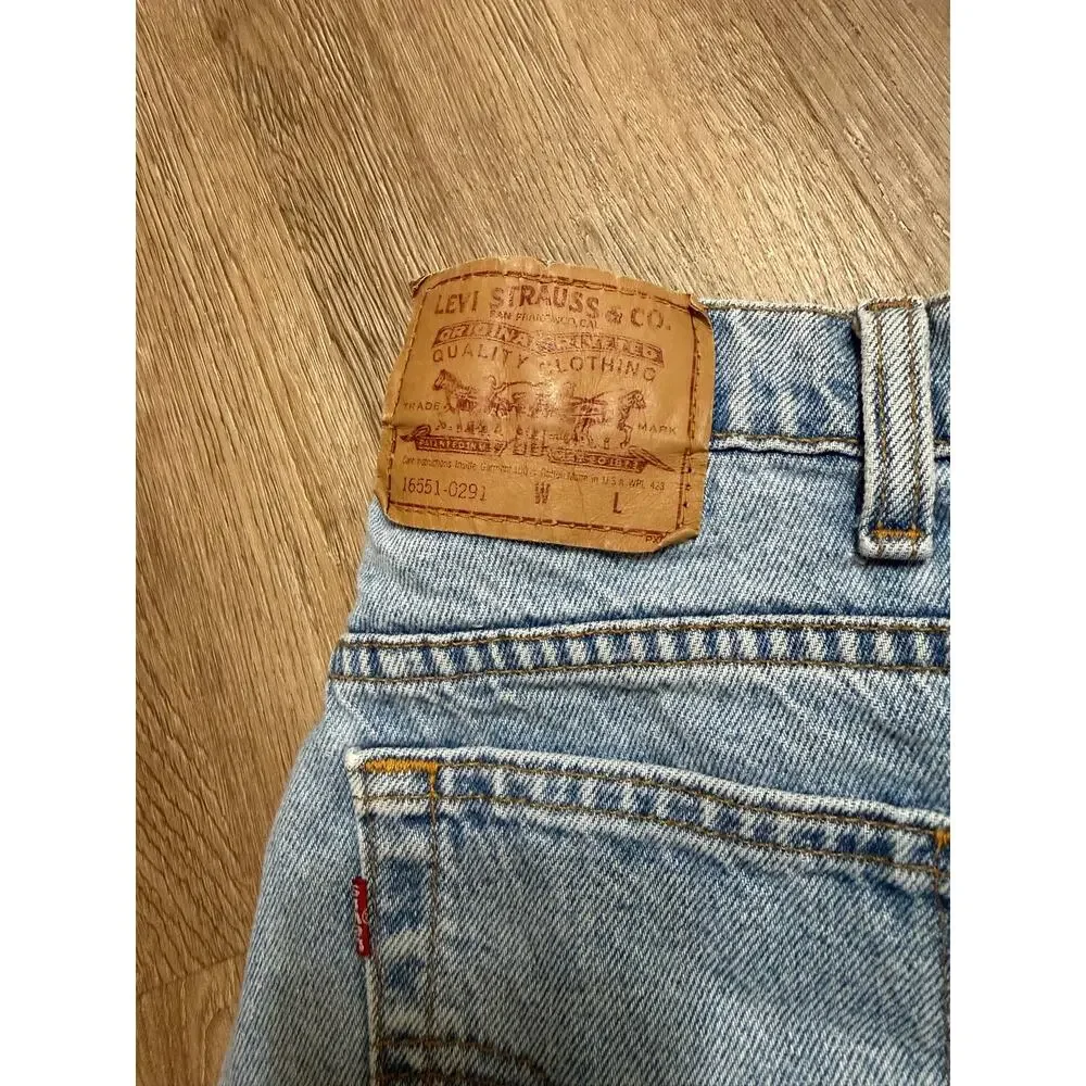 Vintage Levi's 551 Light Wash Denim Jeans Made In USA Size 30x30 Red Tab